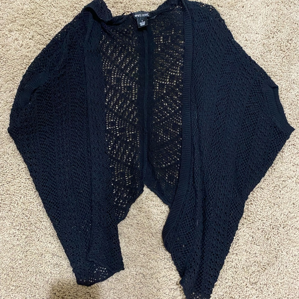 Women’s wet seal cardigan shirt sleeve